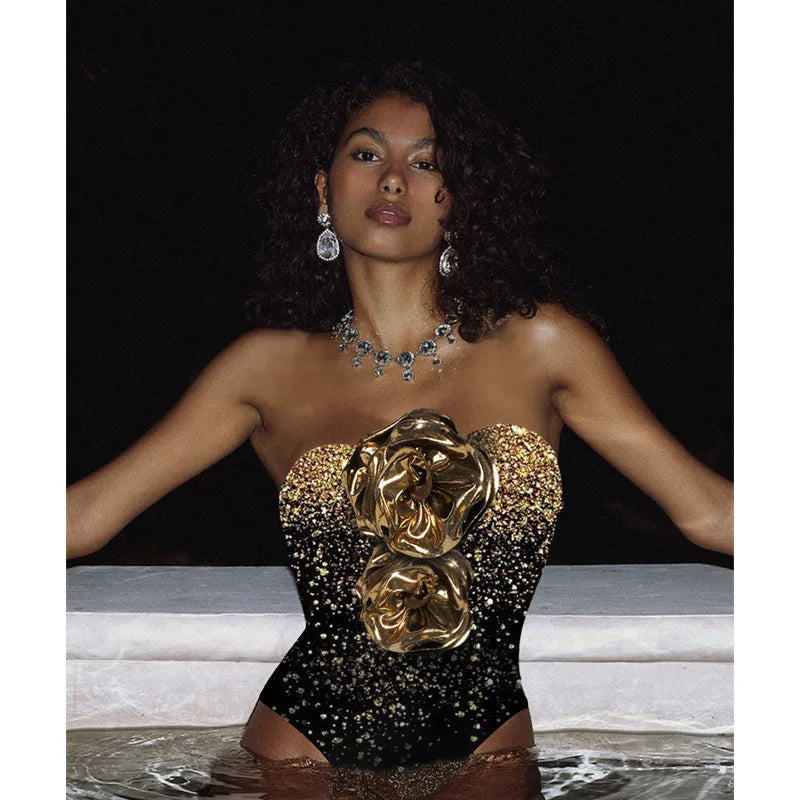 Maillot de bain  pièce à fleur dorée et paillette